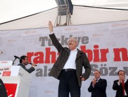 Yolsuzluk İddialarını Sürdürdü..