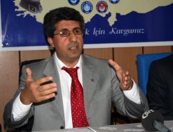 Kamu-sen, Chp’li Belediyeyi Faks Ve E-maillerle Protesto Edecek