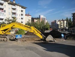 Büyükşehir Belediyesi Su Drenaj Kanallarınde İyileştirme Çalışması Başlattı
