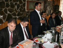 Ak Partili Adaylar, Basından Yapıcı Eleştiriler İstedi