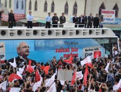 "Biz Yeni Cumhuriyet Halk Partisiyiz!"