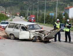 Isparta Trafik Kazası: 3 Yaralı