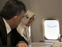 Cumhurbaşkanı Gül'e, Avusturya Üzerinde Savaş Uçakları Eşlik Etti