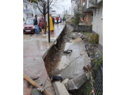 Samsun’da Sağanak Yağış Atakum İlçesinde Hayatı Felç Etti