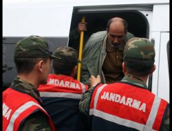 Pkk'ya Lojistik Destek Sağlayan 32 Kişi Adliyede