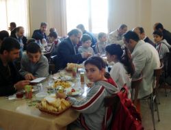 Serhat Koleji Öğrencileri, Babalarıyla Kahvaltıda Buluştu