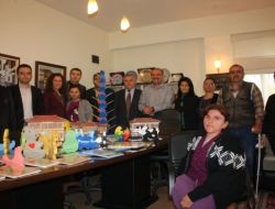 Kula'da Engellilerden Belediye Başkanına Ziyaret