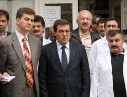 Hasta Yakını Aile Hekimini Darp Etti