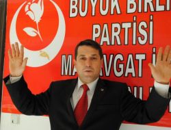 Bbp'li Küçük: Camiyi Ucube, Başörtülüyü Rahibe Gibi Gösteren Zihniyeti Kınıyoruz