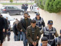 Mardin’de Banka Atm’lerine Molotof Atan 14 Kişi Yakalandı