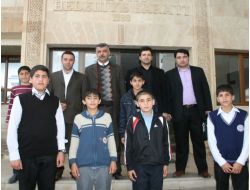 ‘okumak İstiyorum’ Öğrencileri Başkan Yardımcısı Kutluy'u Ziyaret Etti