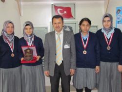 Arapça Sevgisi Yarışmada Birincilik Getirdi