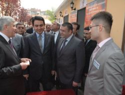 İşkur, İşverenle İş Arayanı Sokakta Buluşturuyor