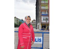 Bina Altında Kalmaktan Son Anda Kurtuldu, İlk İşi Sadaka Dağıtmak Oldu