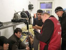 Moskova’da 500 Vietnamlı Kaçak Göçmen