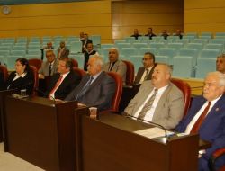 Başkandan Meclis Üyelerine Sitem: Burada Bir Saat Oturmak İçin Oy Almadık