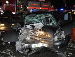 Ters Yöne Girdiği Öne Sürülen Araç Kaza Yaptı