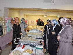 Üniversiteli Öğrenciler Yararına Düzenlenen Kermes Devam Ediyor