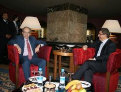 Davutoğlu Bm Temsilcisi Merkelt'le Irak'ı Konuştu