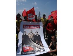 Amerikan Savaş Gemisi Protesto Edildi