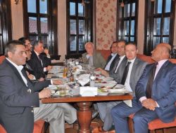 Yunus Emre’yi Alkolle Andılar