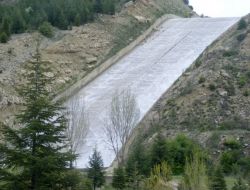 Uluborlu Barajı'nın Dolması Çiftçiyi Sevindirdi