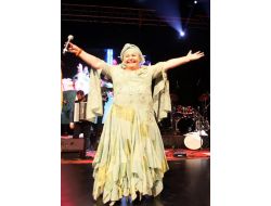 Gypsy Queens Kings Tatlıses'e Seslendi: Yaşasın İbrahim Tatlıses