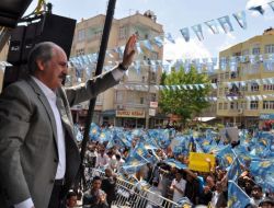 Kurtulmuş: Türkiye Kimlik Üzerinden Bölünmeye Çalışılıyor (2)