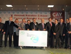 Eroğlu, 1 Hastanenin Açılışını Yaptı,1 Hastanenin Temelini Attı