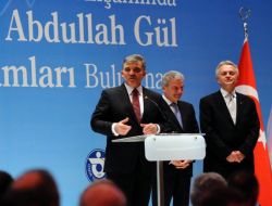 CUMHURBAŞKANI GÜL İZMİR'DEYDİ..