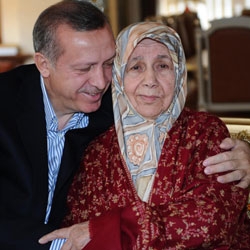 Miting Öncesi Anne Ziyareti