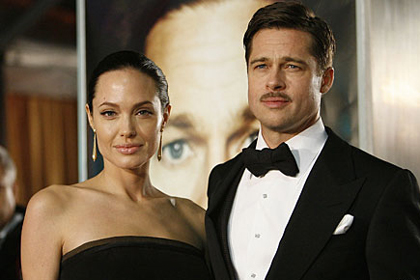 Brad Pitt'i bir kadınla aldattı