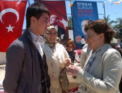 Ak Parti, Anneleri Yemek Yarışmasında Buluşturdu