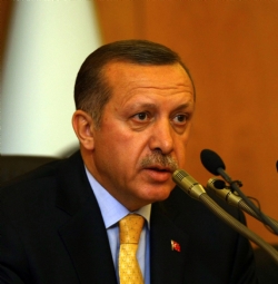 Şiir Okudu, Hapis Günlerini Anlattı