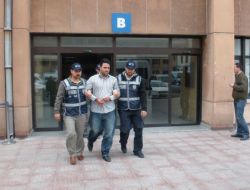 Kart Çetesi, Polisleri De Dolandırmış!