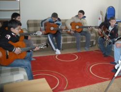 'Elimden Tut Ki Elmaslar Kömür Olmasın' Projesiyle 120 Öğrenciye Yardım