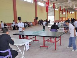 Zile’de Gençlik Şöleni Masa Tenisi Turnuvası Başladı