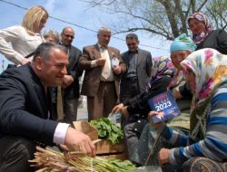 Milletvekili Adayı Karanfil, Atakumlu Esnaftan Dua İstedi