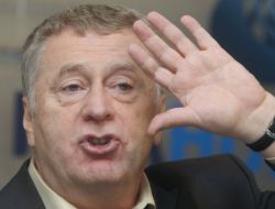 Jirinovski: Türkiye’de Rozet Hediye Ettiğim İçin 17 Gün Hapis Yattım