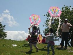 Batman’da Gökyüzü Uçurtmalarla Renklendi