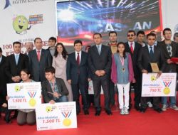 100 Temel Eser’de Işık Koleji Sakarya’nın Gururu Oldu