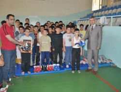 Afşin Kaymakamlığı'ndan Minik Güreşçilere Destek