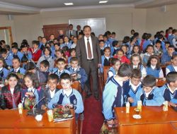 Öğrenciler Başkan Bulutlar'ı Terletti