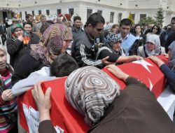 ŞEHİT POLİSE HÜZÜNLÜ VEDA