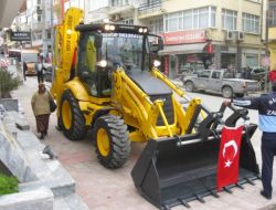 Sinop Belediyesi İş Makinesi Aldı