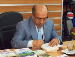 Yazar Mehmet Paksu Okuyucularıyla Buluştu