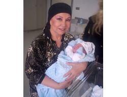 BEDİA AKARTÜRK NİNE OLDU!