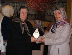 Gaffar Okkan’ın Eşi Yılın Annesi Seçildi