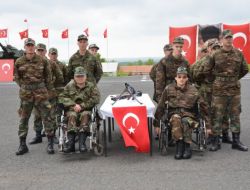 Kınalı Kuzular Askerlik Yemini Etti