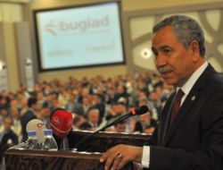 Arınç: Siyasi İstikrarın Olmadığı Yerde Ekonomik İstikrardan Bahsedilemez